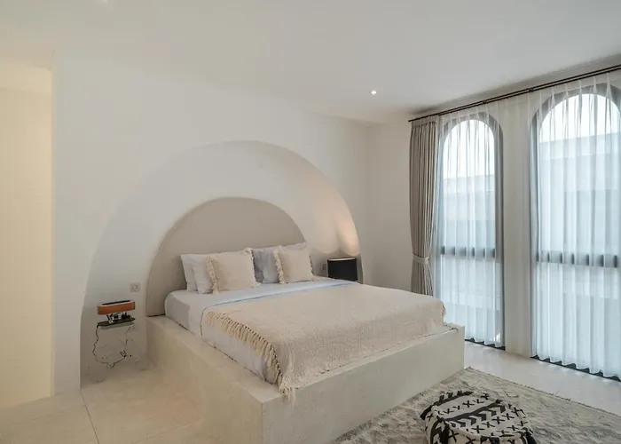 Linda - Ultimate Romantic One Bedroom In Villa